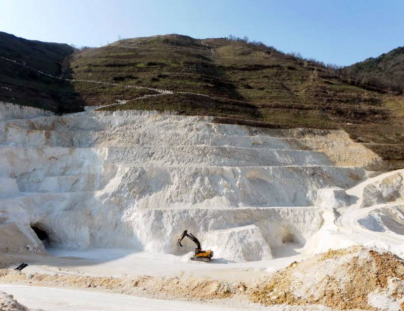 products_calce_cava-carbonato-di-calcio-800x617-1.jpg?w=800